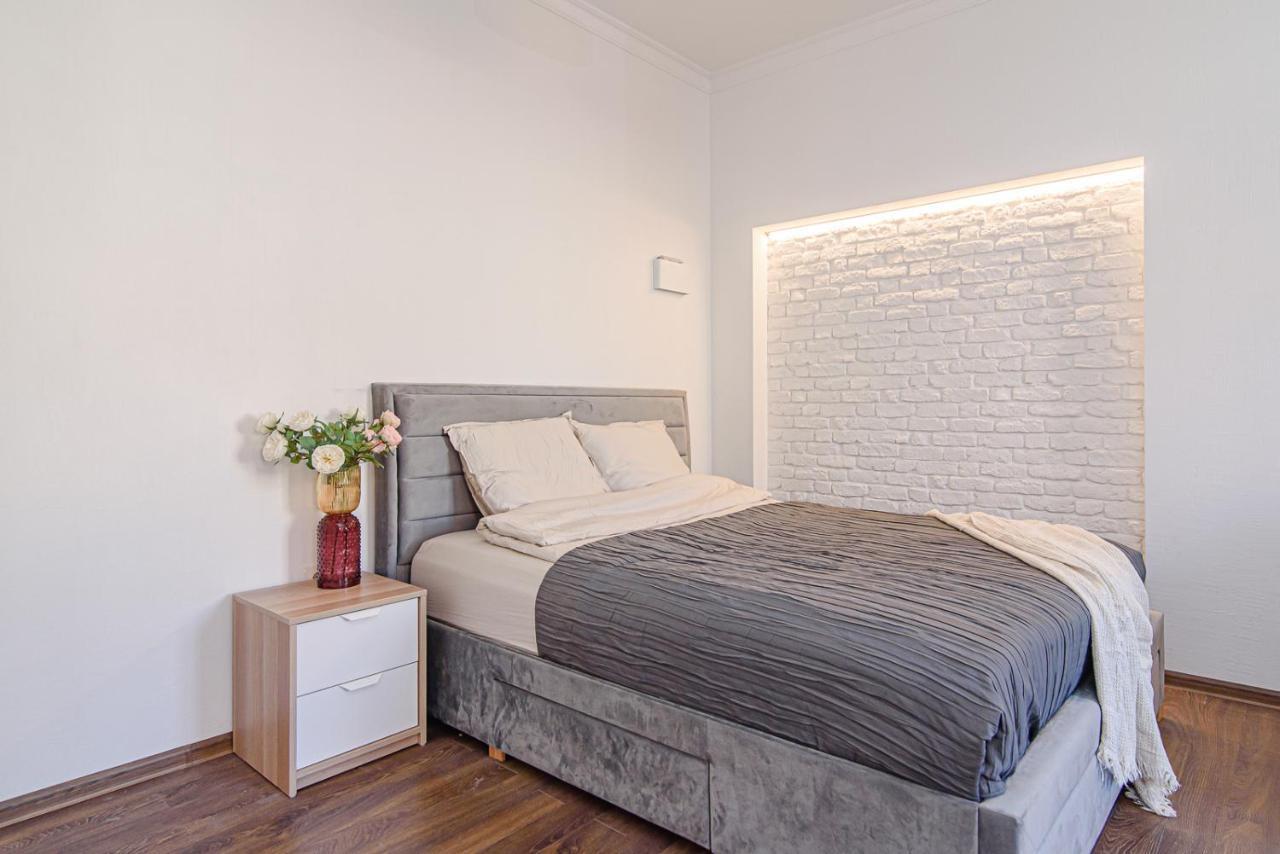 Ferienwohnung Welcoming Studio In Historic Vilnius With Free Parking By Urban Rent Exterior foto