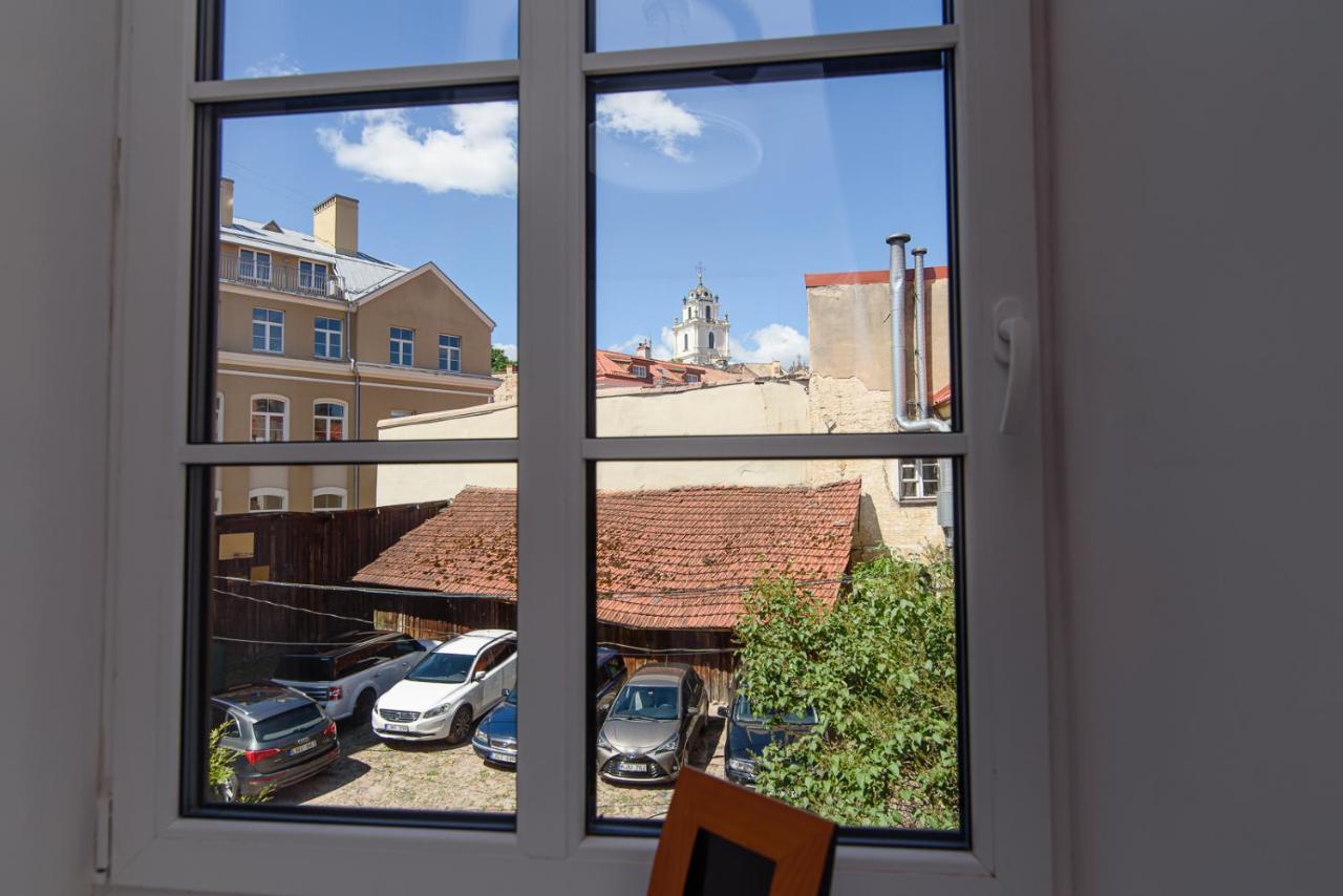 Ferienwohnung Welcoming Studio In Historic Vilnius With Free Parking By Urban Rent Exterior foto